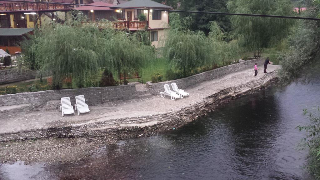 Pension Cuibul Viselor Băile Herculane Dış mekan fotoğraf