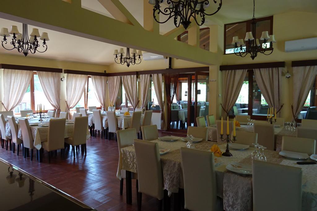 Pension Cuibul Viselor Băile Herculane Dış mekan fotoğraf