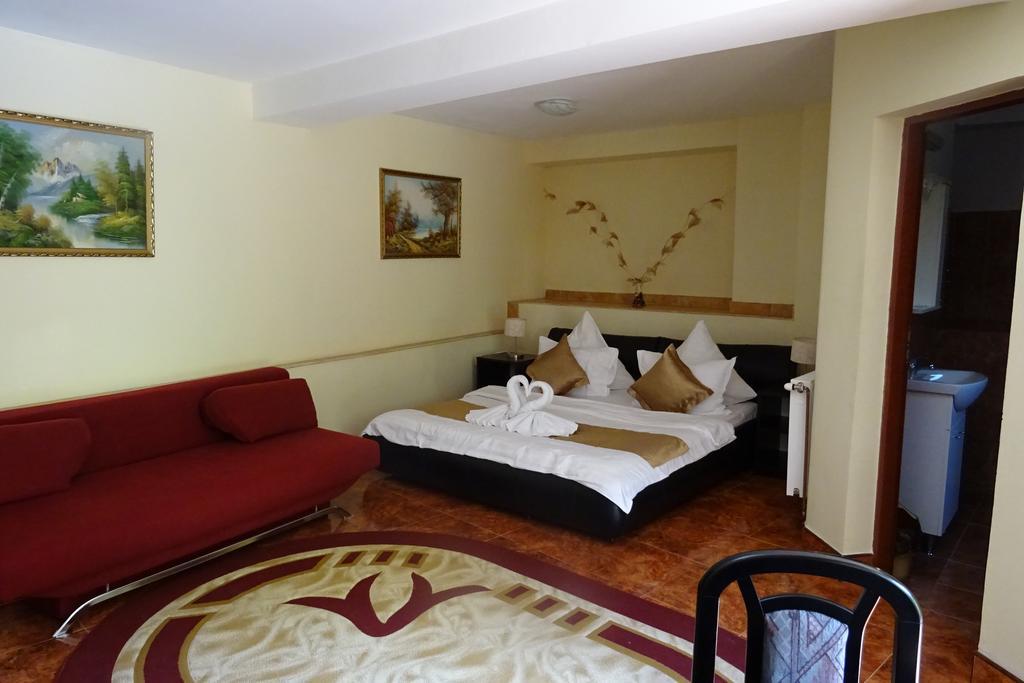Pension Cuibul Viselor Băile Herculane Dış mekan fotoğraf
